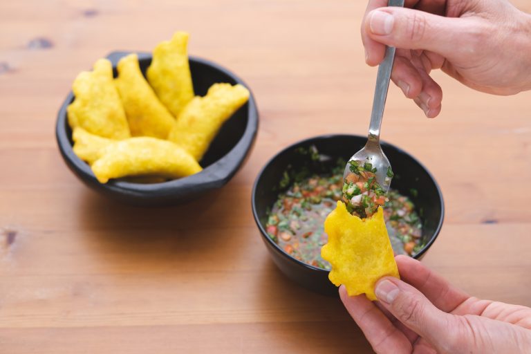 la textura perfecta de la empanada frita se consigue con mezclas mao.