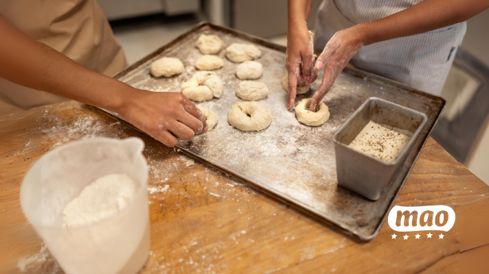 panaderos usando premezclas preparadas MAO para pandeyuca